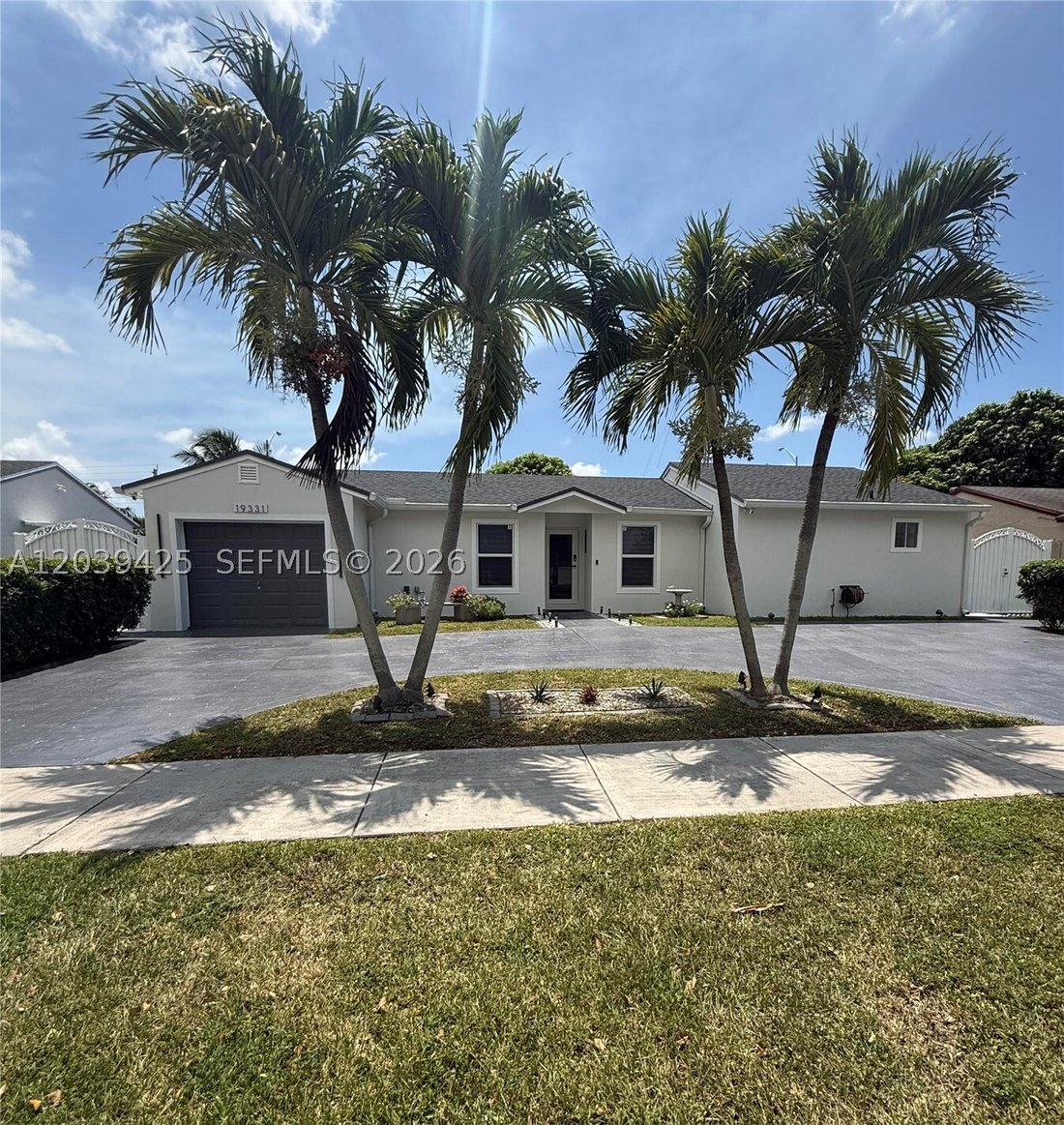 House in Hialeah, Florida, United States 2 - 18211108
