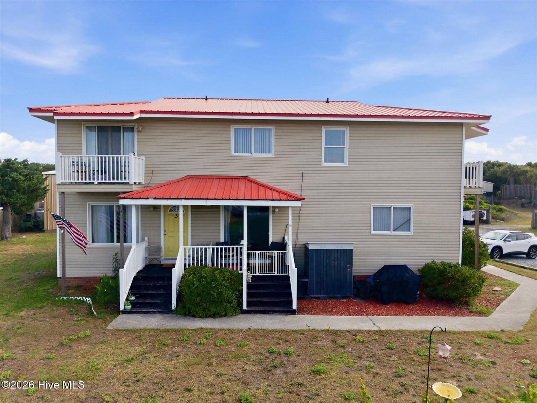 House in Oak Island, North Carolina, United States 1 - 18211570