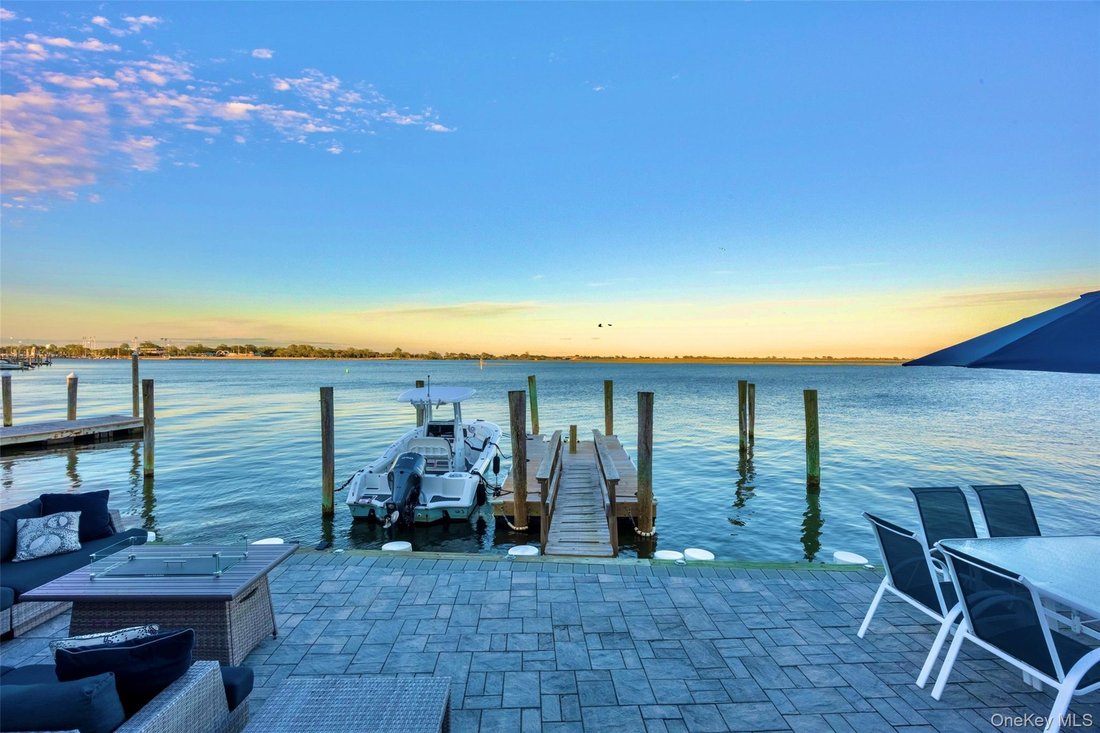 House in Bellmore, New York, United States 3 - 18211028