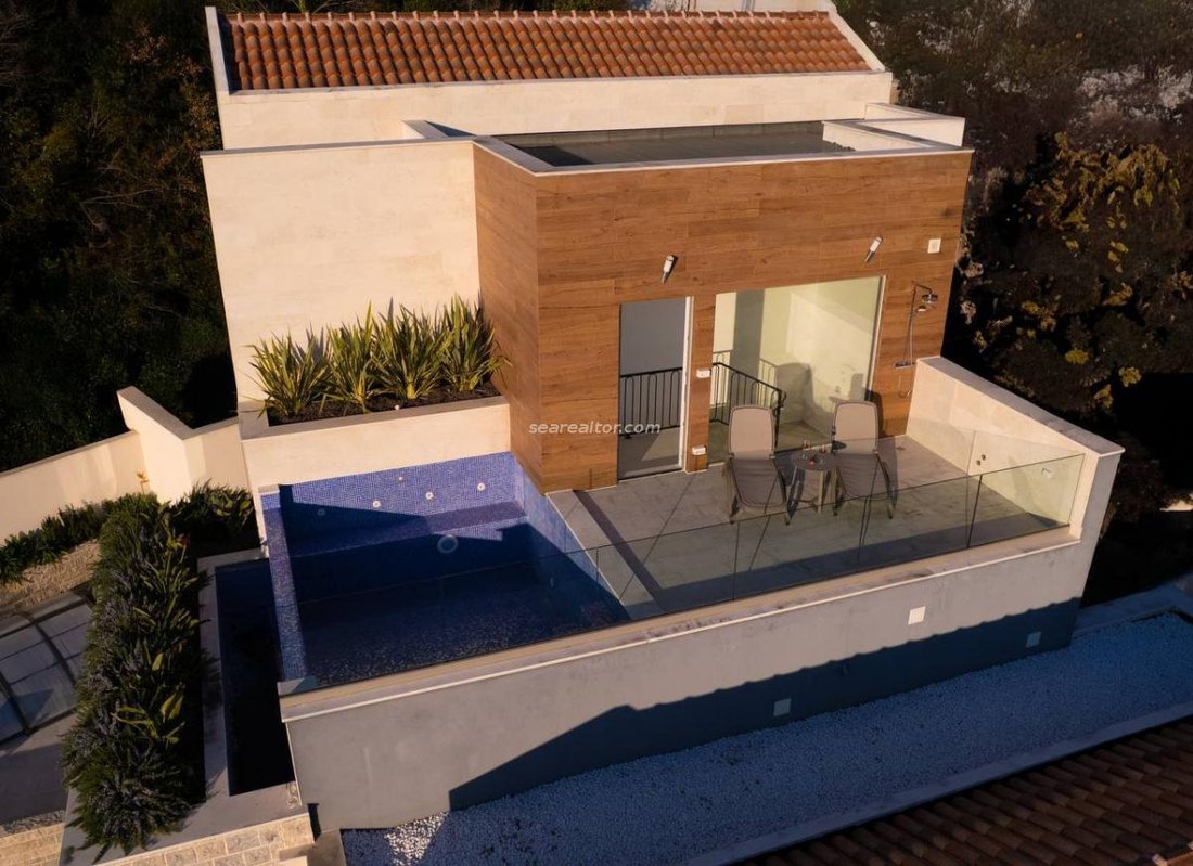 House in Donja Lastva, Tivat Municipality, Montenegro 4 - 18211893