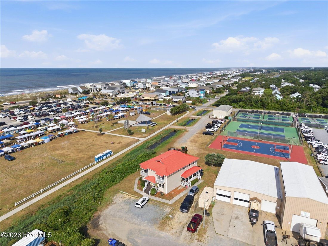 House in Oak Island, North Carolina, United States 5 - 18211570
