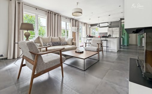 Villa in Centre Ville Sud Ouest, Bussy-Saint-Georges, France 1