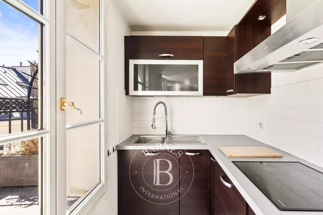 Apartment in Elysées-Madeleine, Paris 8e Arrondissement, Paris 4 - 18212830