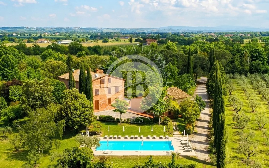 Estate in Montepulciano, Tuscany, Italy 5 - 18212672