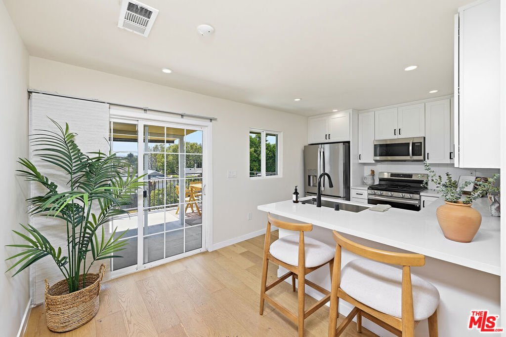 House in Los Angeles, California, United States 5 - 18211357
