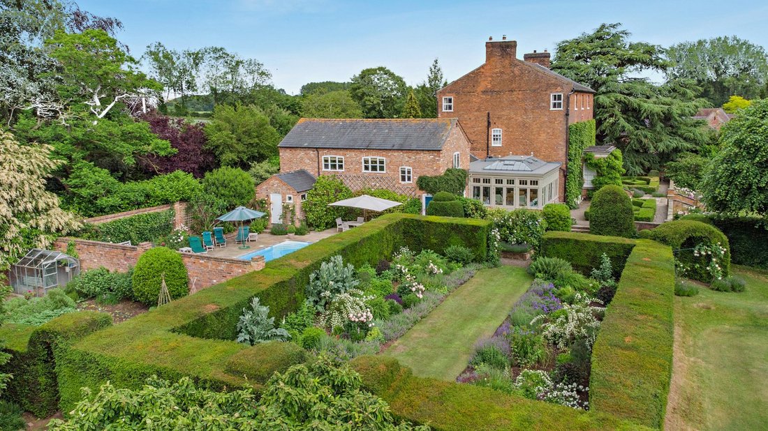 House in Telford, England 2 - 17683042