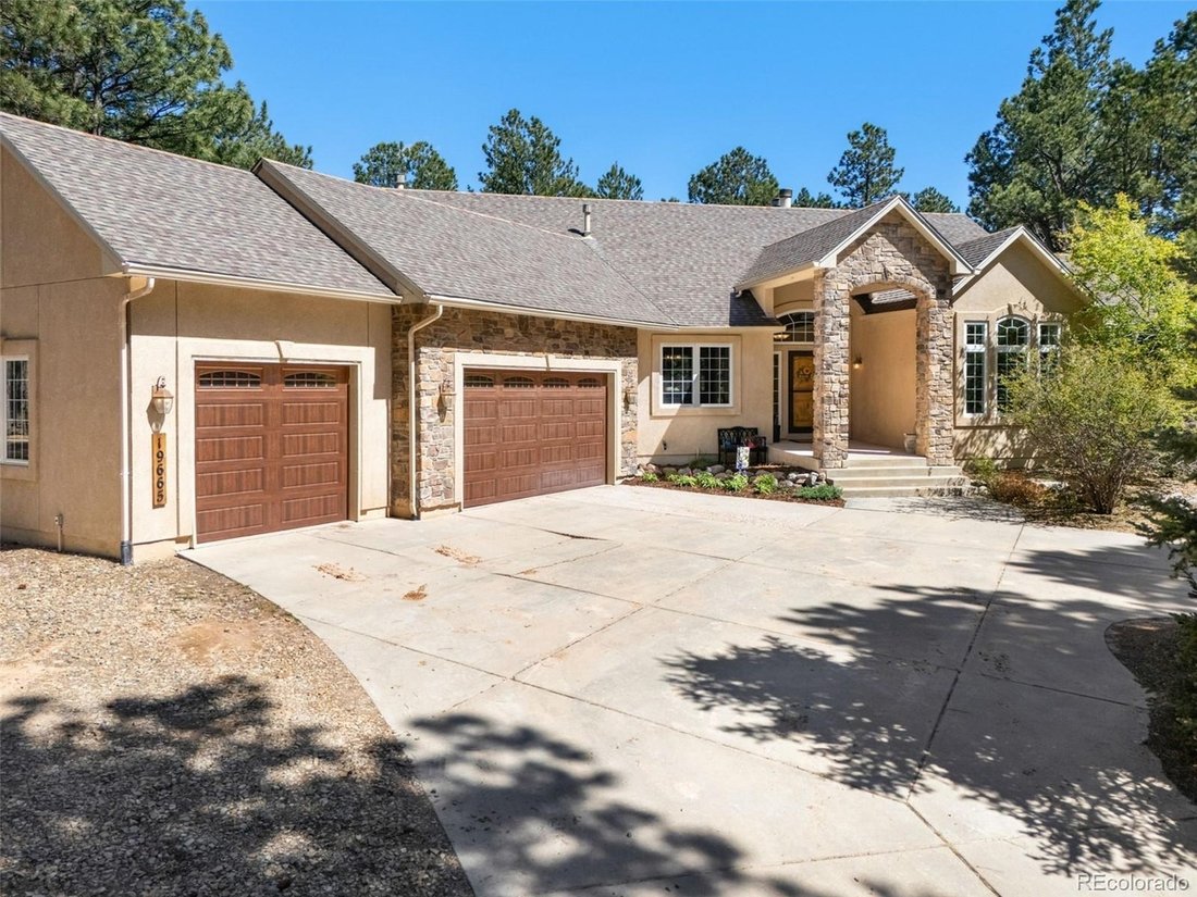 House in Colorado Springs, Colorado, United States 1 - 18212872