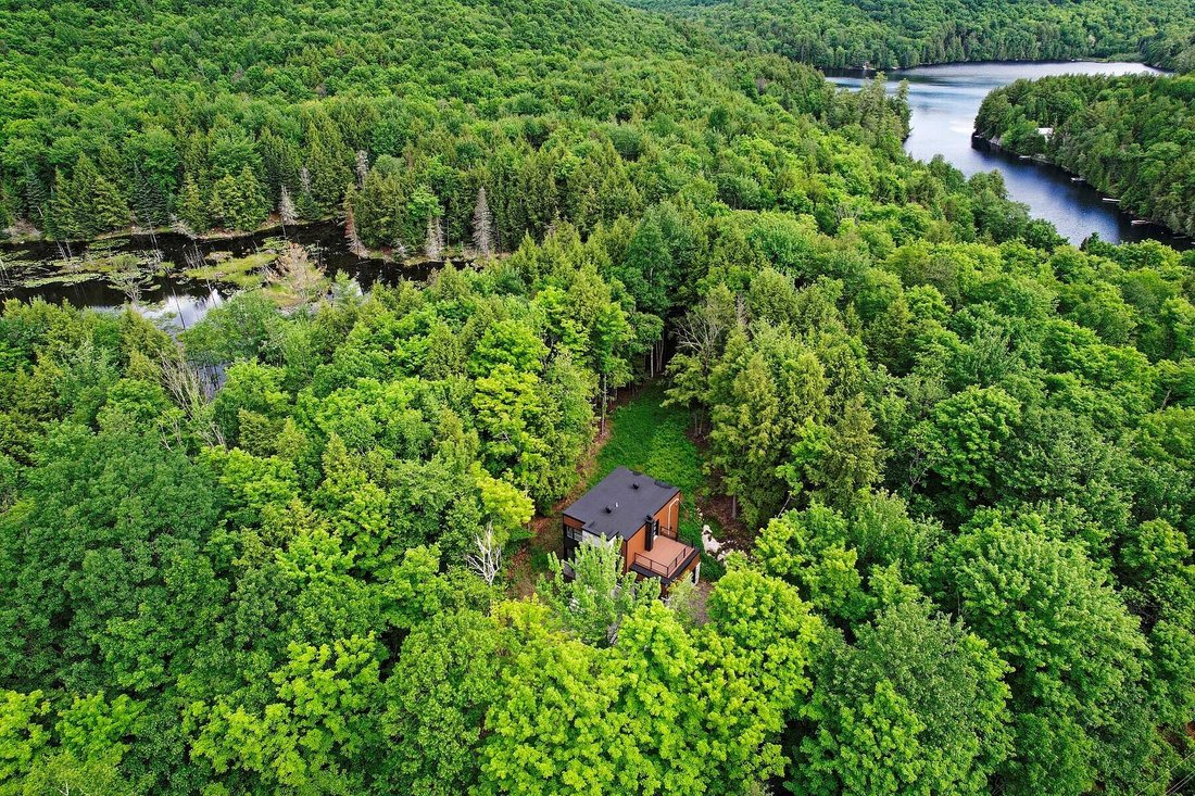 House in Val-des-Monts, Quebec, Canada 2 - 16688659