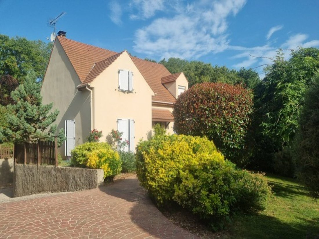 House in Ouest, Saint-Arnoult-en-Yvelines, France 1 - 17764693