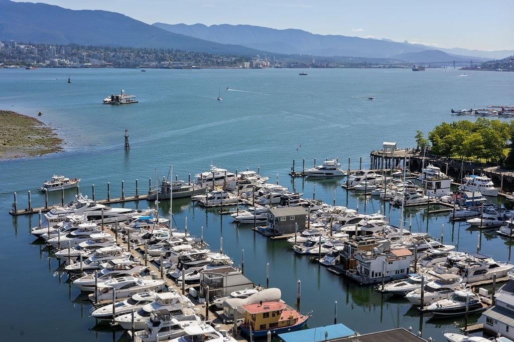 Condo in Vancouver, British Columbia, Canada 3 - 18211603