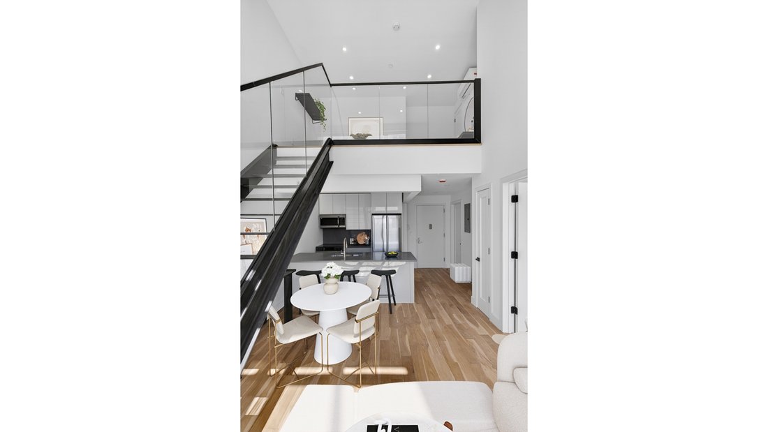 House in New York, New York, United States 4 - 18213068
