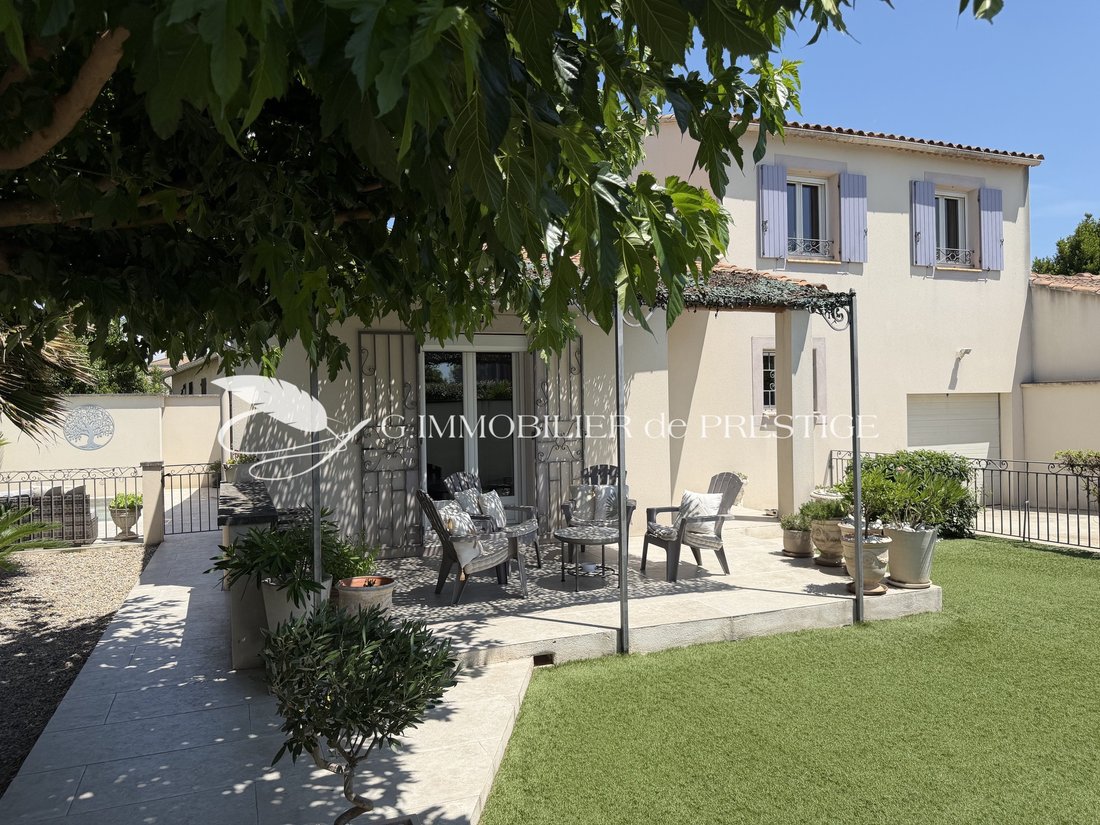 Villa in Althen-des-Paluds, Provence-Alpes-Côte d'Azur, France 3 - 18213321
