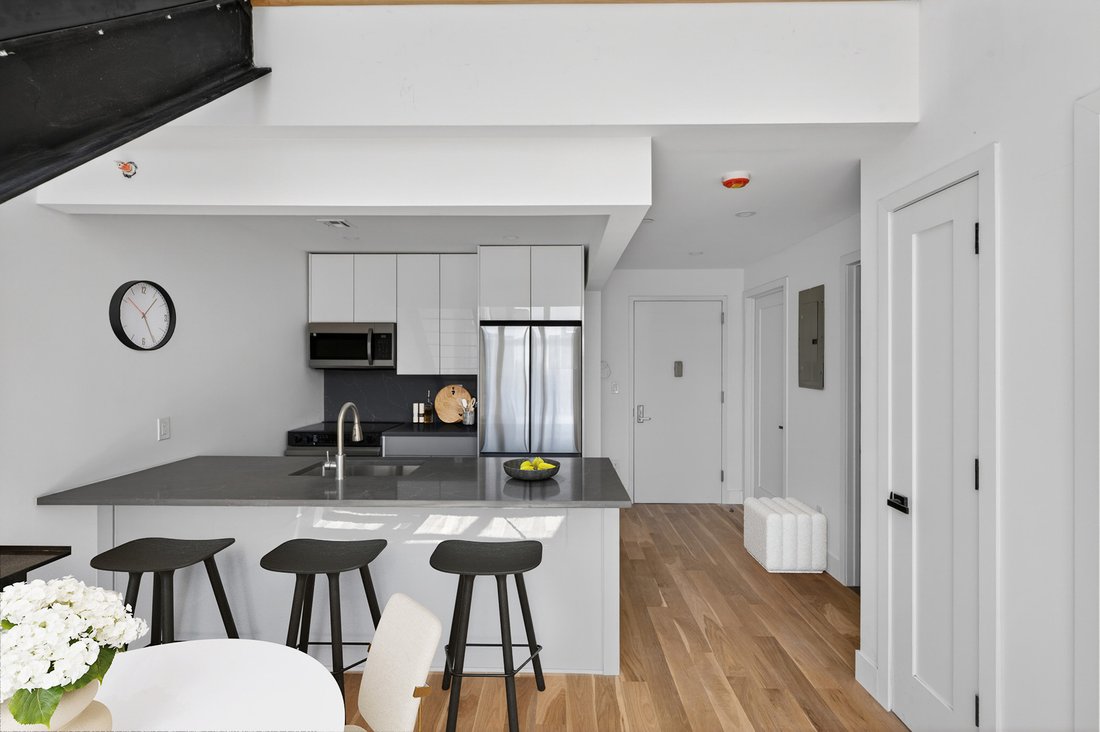 House in New York, New York, United States 5 - 18213068