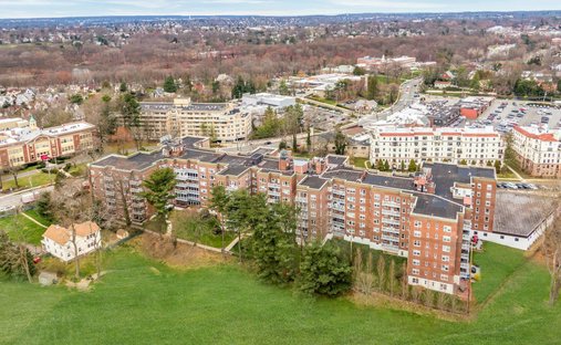 Co Op in New Rochelle, New York, United States 1