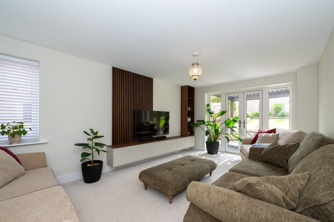 House in Abberley Common, England 2 - 18211075