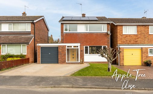 House in Crowle, England 1