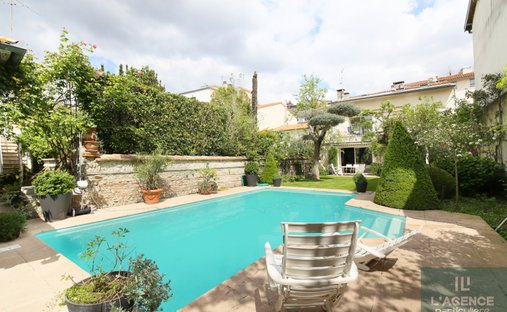 House in Saint Cyprien, Toulouse, France 1