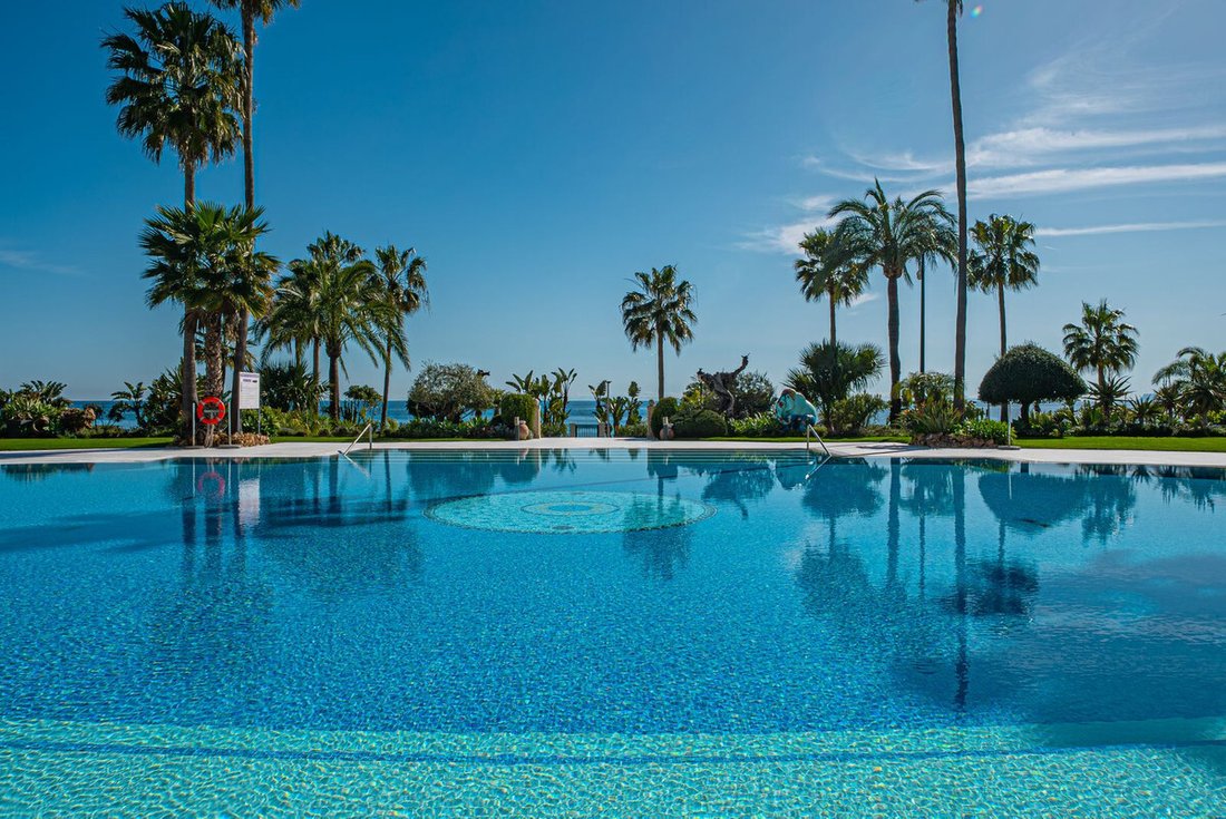 Apartment in Estepona, Andalusia, Spain 2 - 18213324
