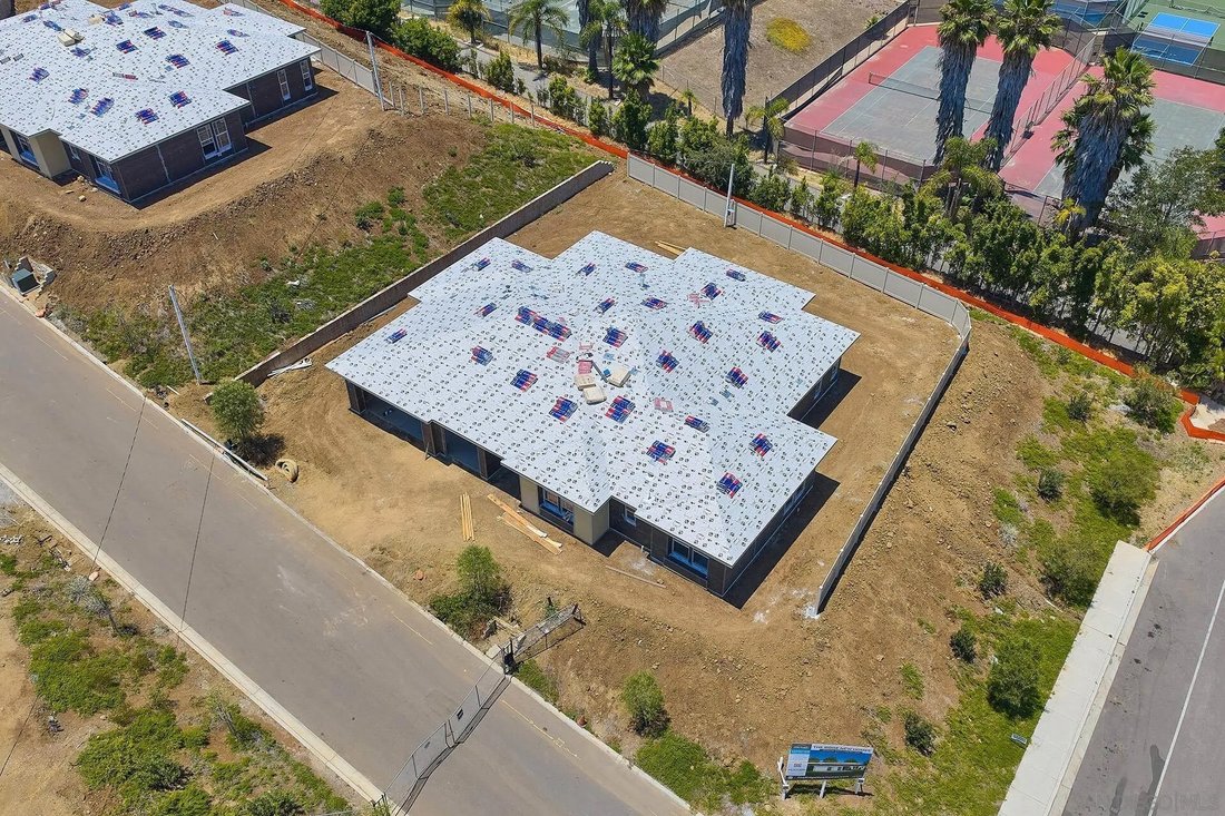 House in Vista, California, United States 4 - 18211667