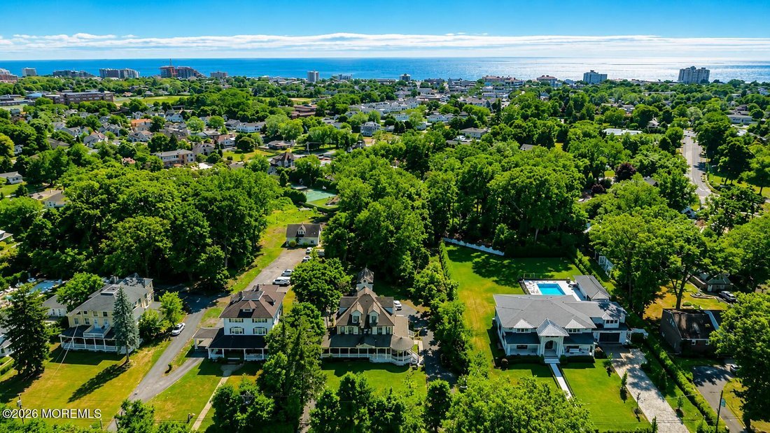 Long Branch, New Jersey, United States 2 - 18211597