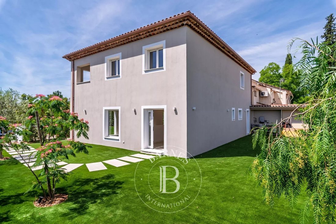 Villa in Grasse, Provence-Alpes-Côte d'Azur, France 4 - 18213322