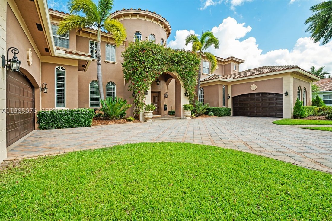 House in Davie, Florida, United States 3 - 17639814