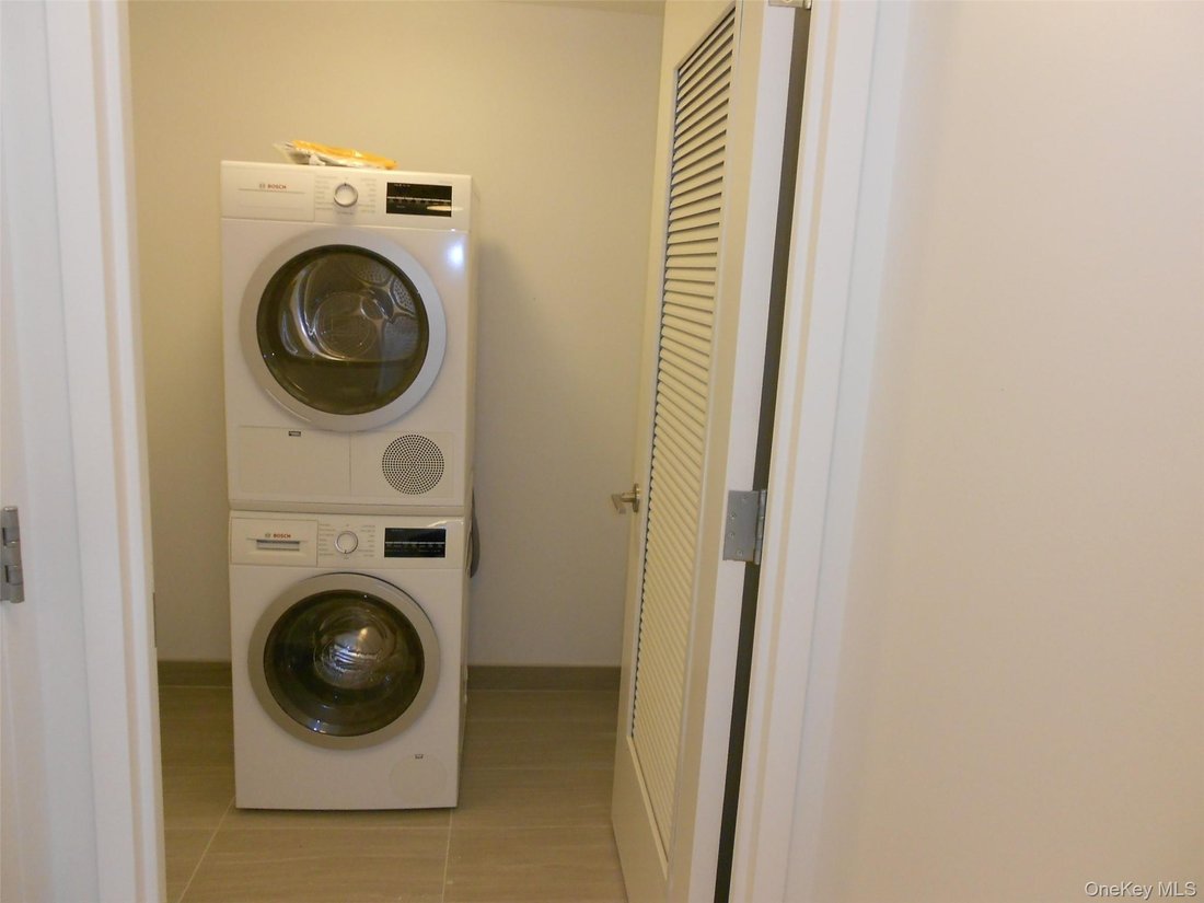 Condo in New York, New York, United States 4 - 18213166