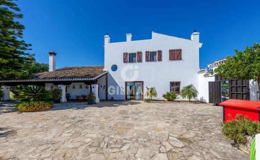 Villa in Algar, Andalusia, Spain 1