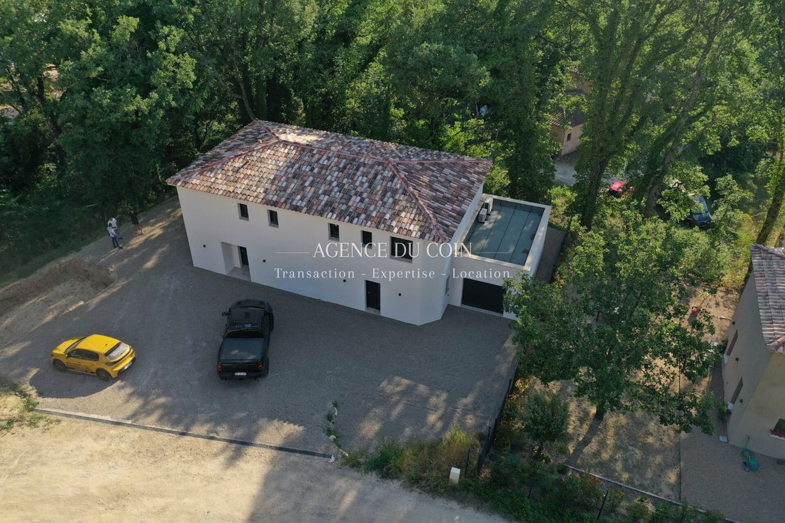Villa in Salernes, Provence-Alpes-Côte d'Azur, France 3 - 18211794