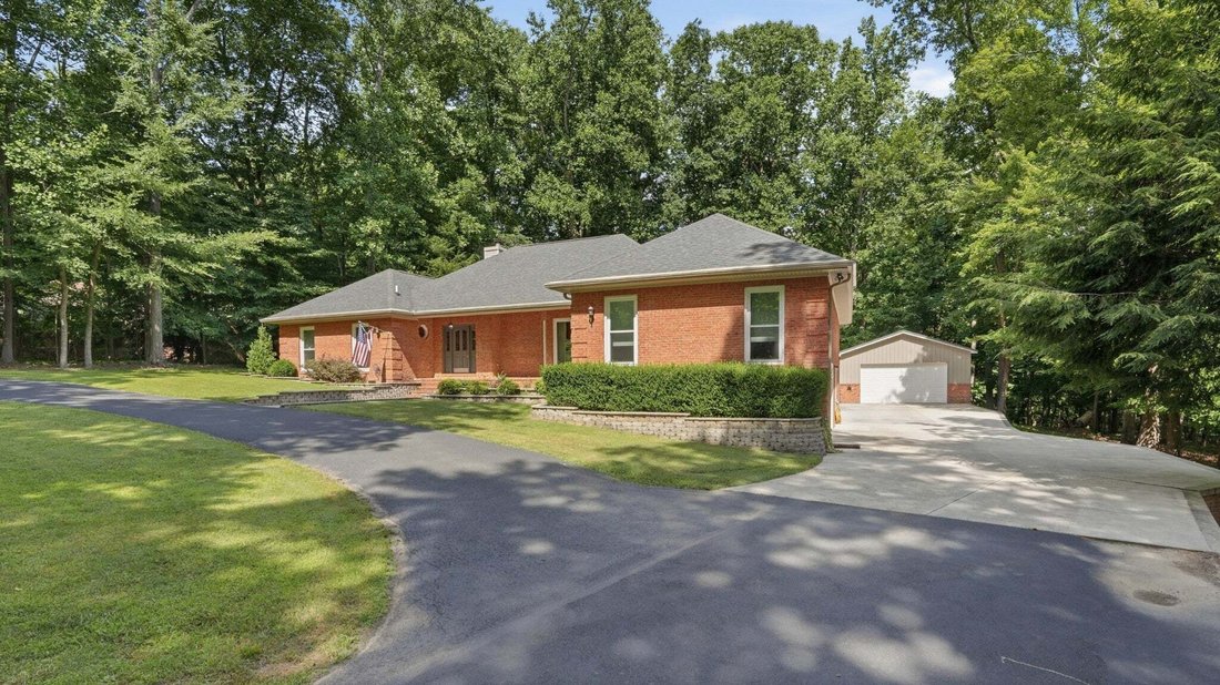 House in Manchester, Tennessee, United States 3 - 18212896
