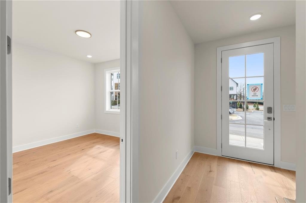 Townhouse in Alpharetta, Georgia, United States 5 - 18211860