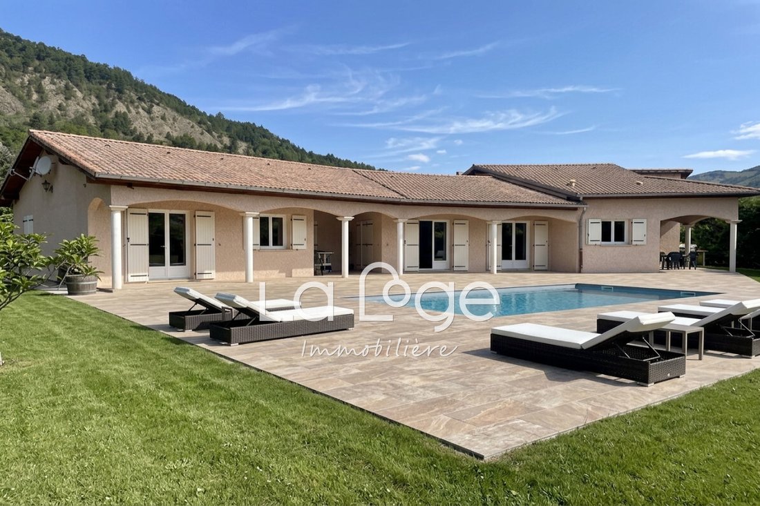 Villa in Lardier-et-Valença, Provence-Alpes-Côte d'Azur, France 5 - 18211785
