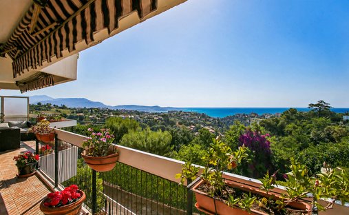 Apartamento en Fabron, Niza, Francia 1