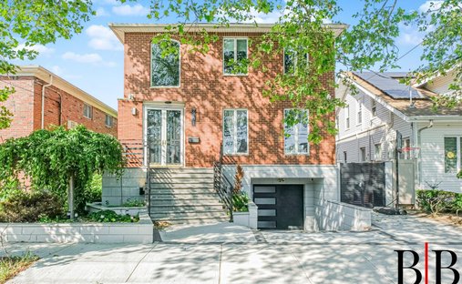 House in New York, New York, United States 1