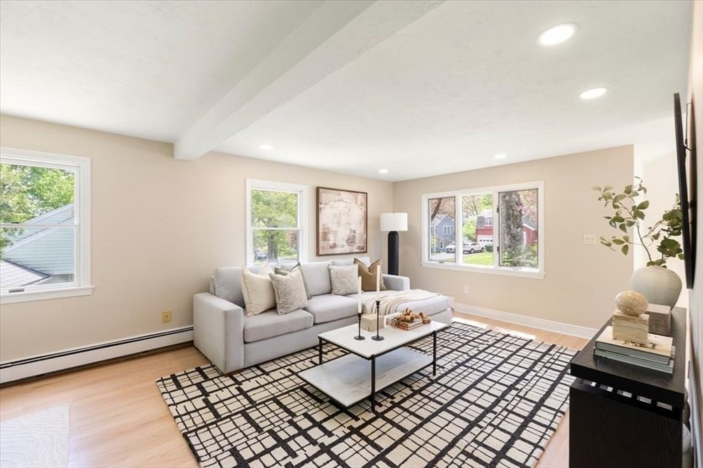 House in Needham, Massachusetts, United States 3 - 17902980