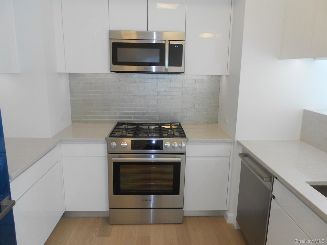 Condo in New York, New York, United States 3 - 18213166