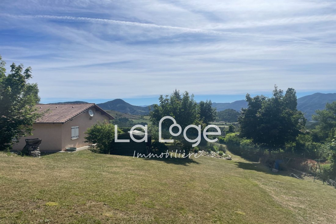 Villa in Lardier-et-Valença, Provence-Alpes-Côte d'Azur, France 1 - 18211785