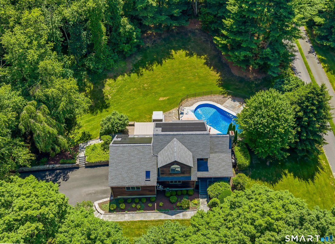 House in Newtown, Connecticut, United States 3 - 18211414