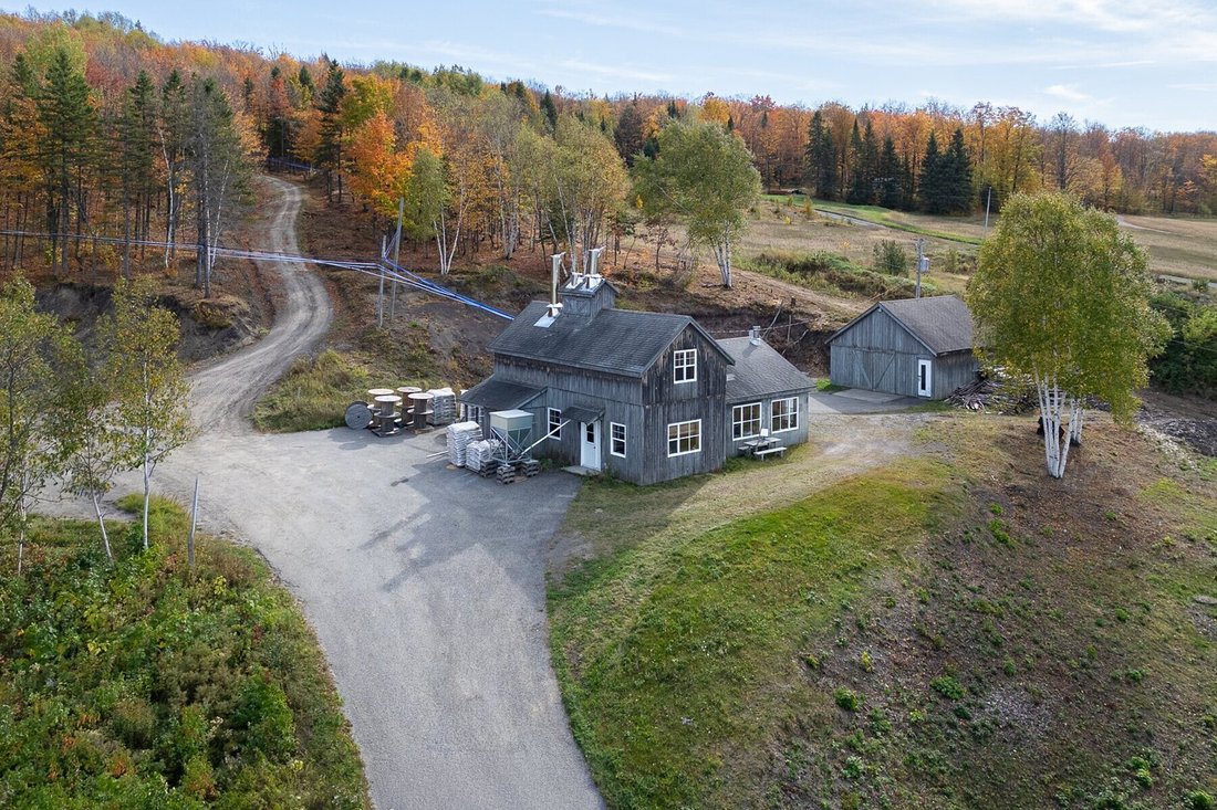 House in Sainte-Famille, Quebec, Quebec, Canada 3 - 18212997