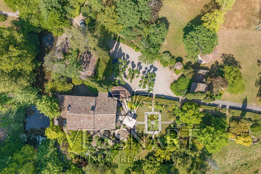 Villa in Les Indes les-Groulles, Mouans-Sartoux, France 2 - 18212711