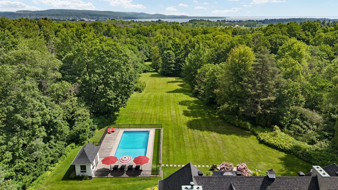 House in Hudson, Quebec, Canada 4 - 18211643