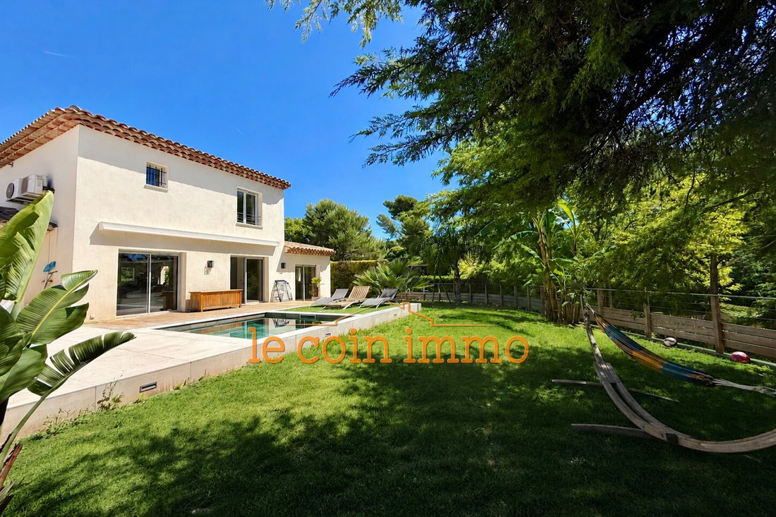 Villa in Les Cougoulins-Rastines, Antibes, France 1 - 18211792