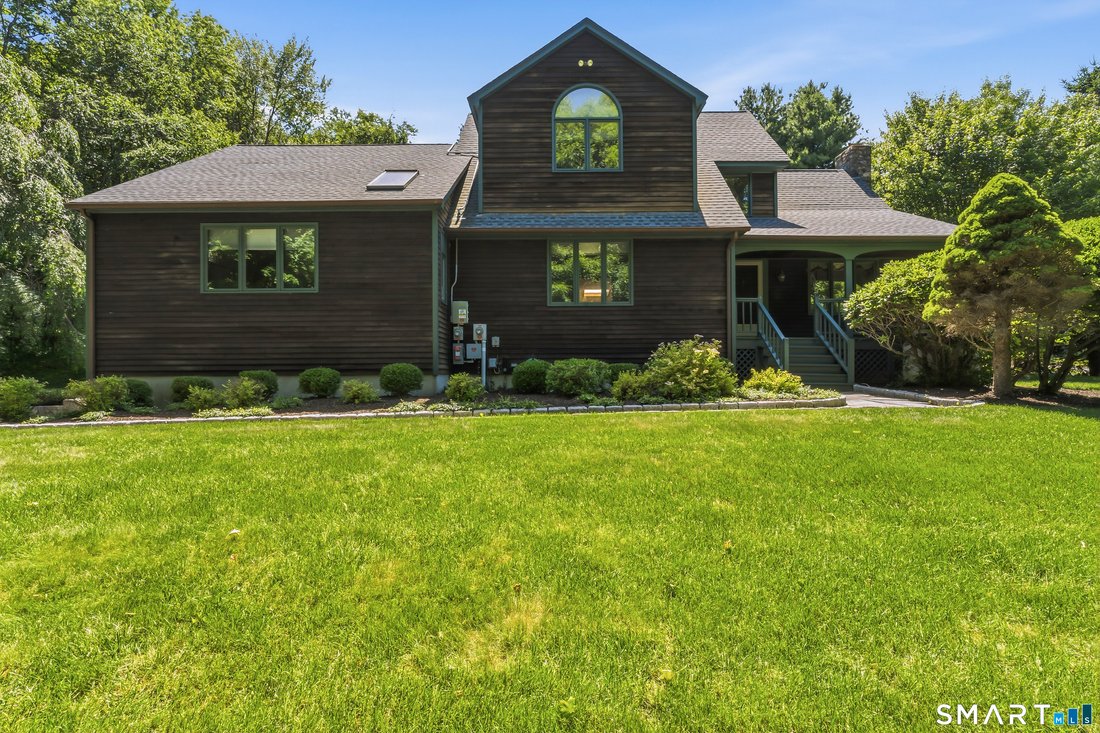 House in Newtown, Connecticut, United States 1 - 18211414