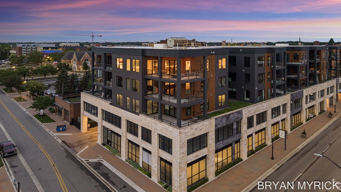 Condo in Holland, Michigan, United States 2 - 18212536