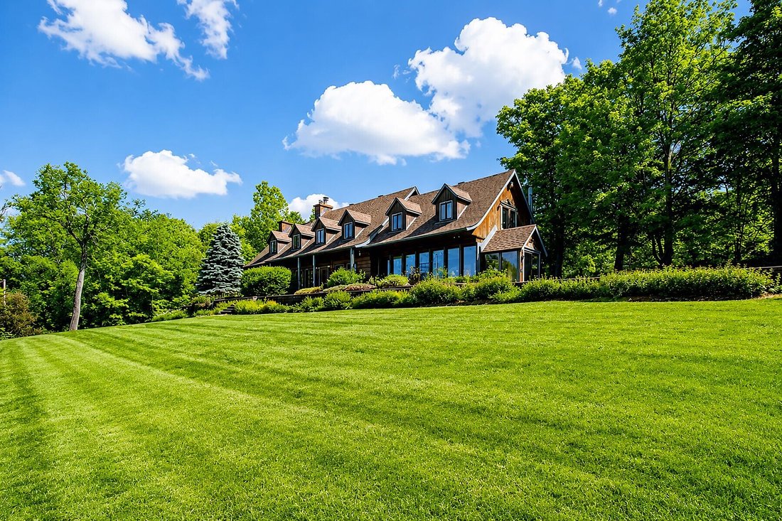 House in Saint-Hippolyte, Quebec, Canada 4 - 18213011