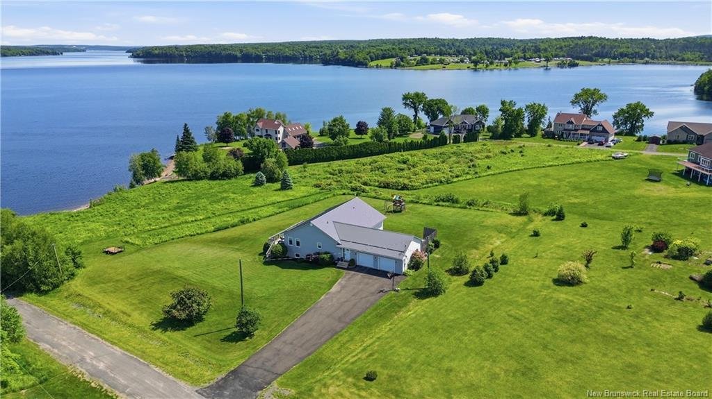 House in Harvey, New Brunswick, Canada 3 - 18212368