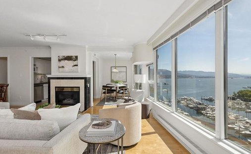 Condo in Vancouver, British Columbia, Canada 1