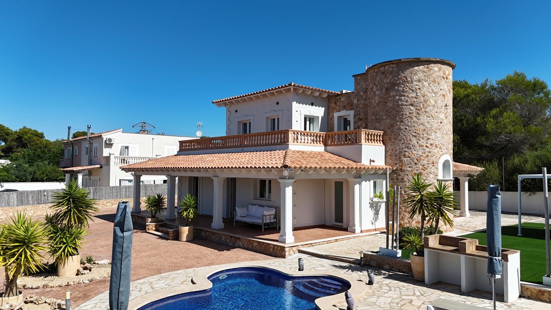 Villa in Llucmajor, Balearic Islands, Spain 2 - 18212678