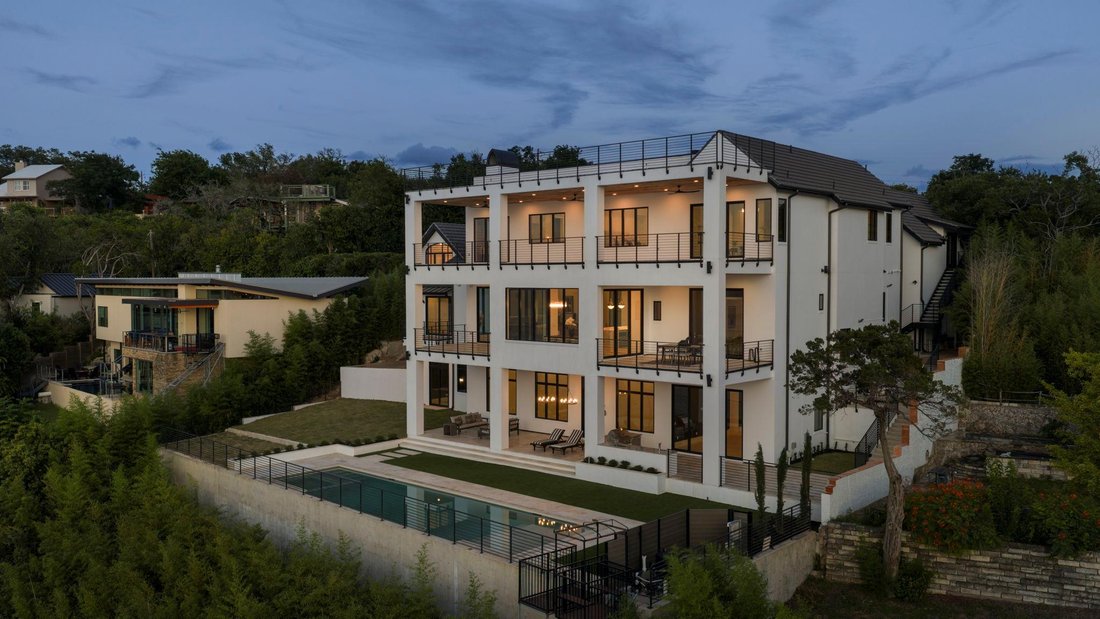House in The Hills, Texas, United States 1 - 18213138