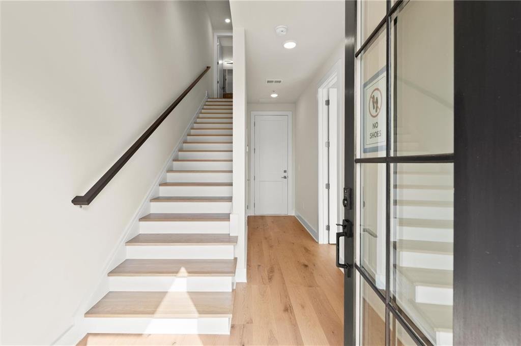 Townhouse in Alpharetta, Georgia, United States 3 - 18211860